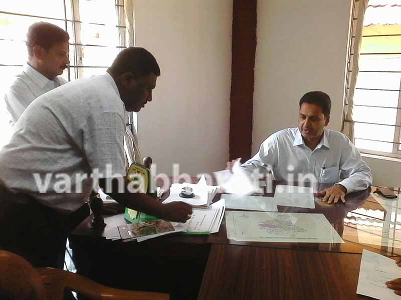 ಬಂಟ್ವಾಳ ತಾಲೂಕು ಕಚೇರಿಗೆ ಜಿಲ್ಲಾಧಿಕಾರಿ ಭೇಟಿ